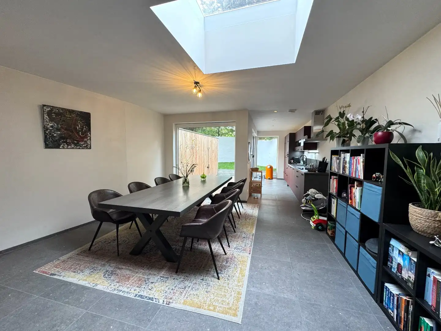 GERENOVEERDE WONING MET 4 SLPKS, 2 BADKAMERS, TUIN EN HUURGARAGE foto 7