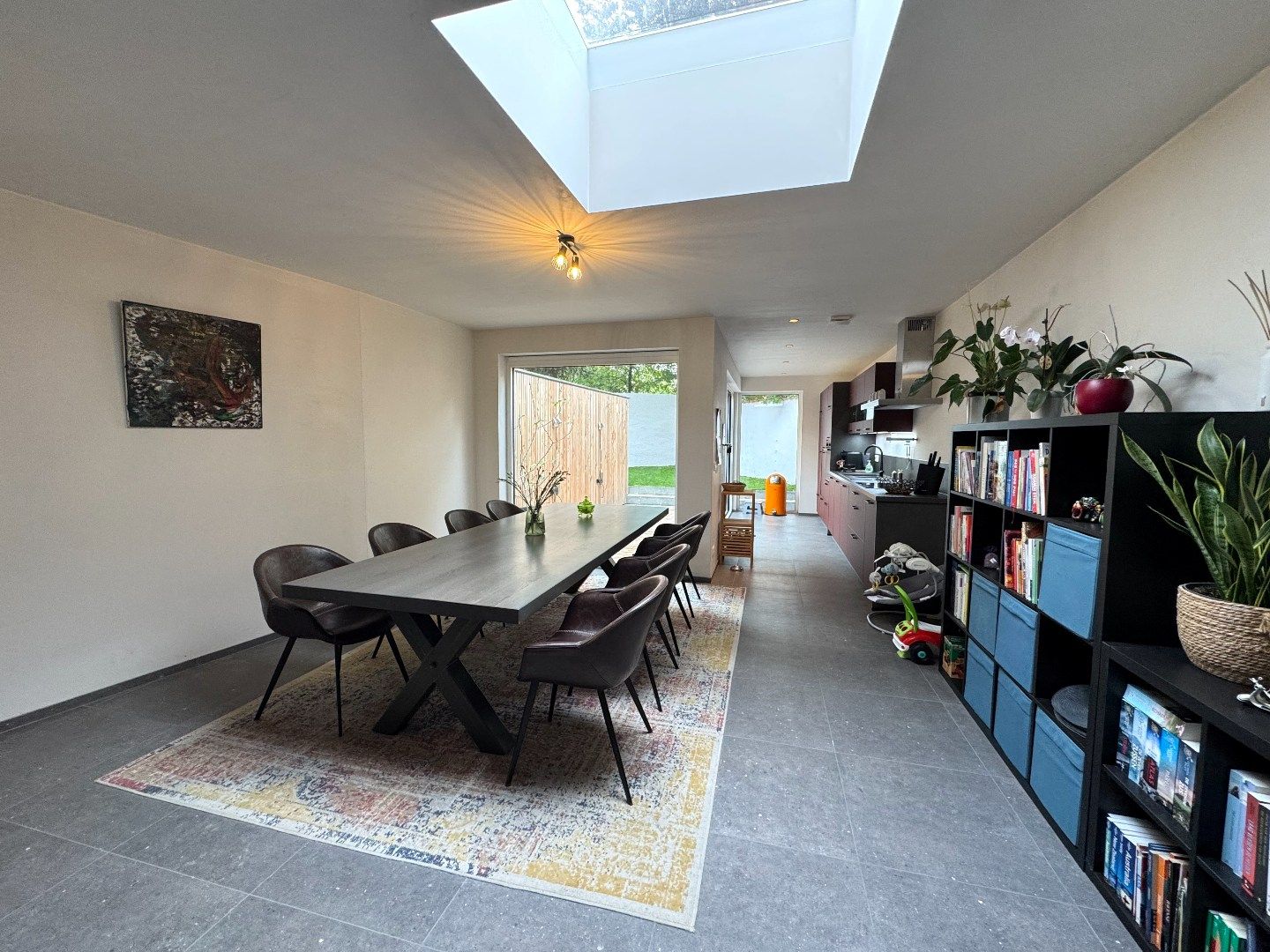 GERENOVEERDE WONING MET 4 SLPKS, 2 BADKAMERS, TUIN EN HUURGARAGE foto 7