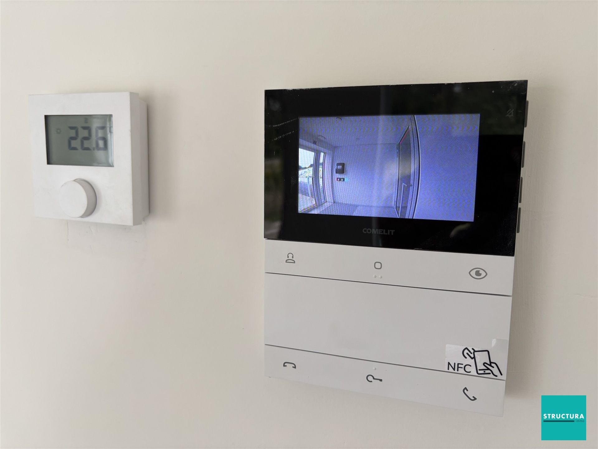 Ruim nieuwbouw appartement met tuin en staanplaats foto 21