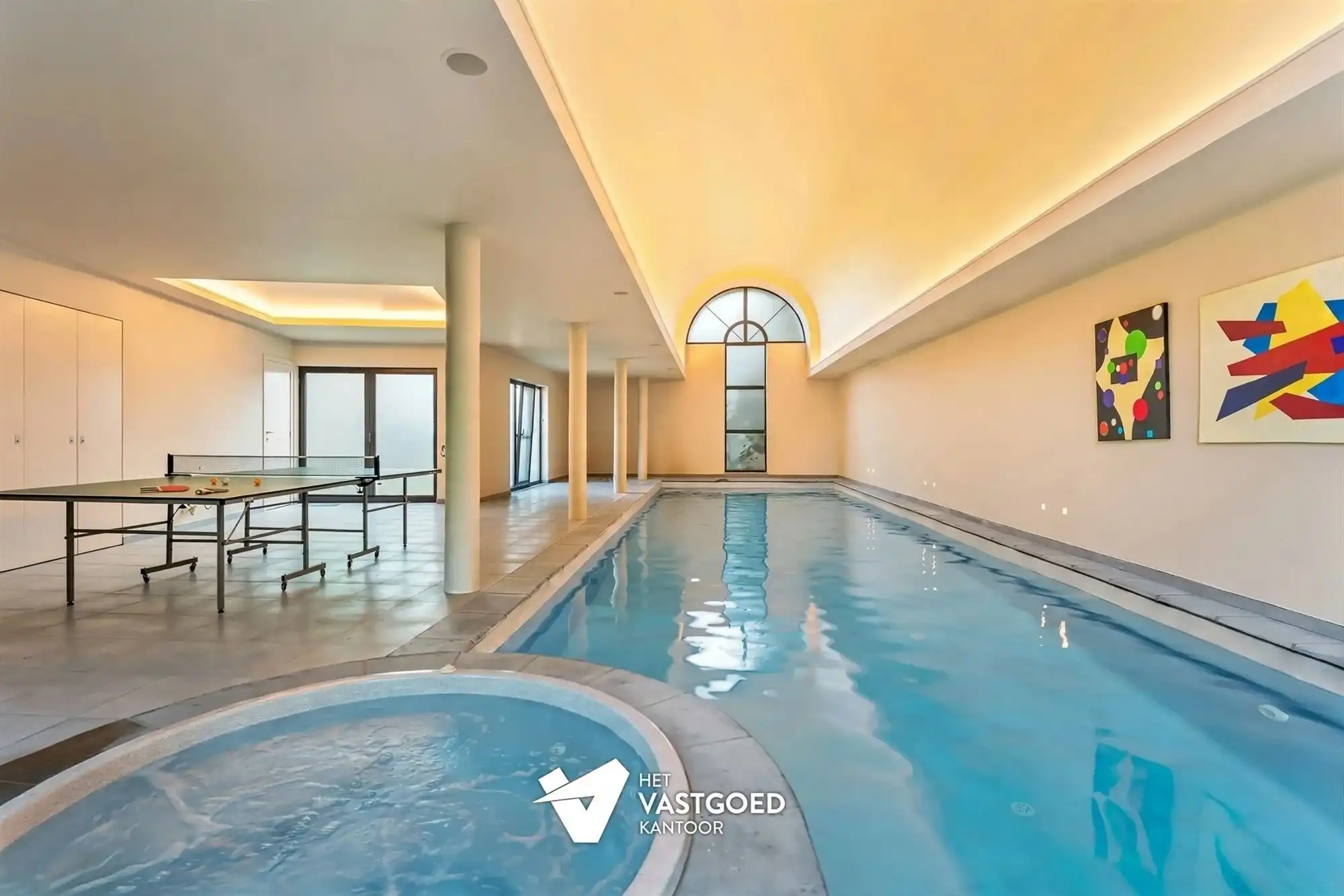 PRACHTIGE AUTHENTIEKE VILLA (585M²) MET BINNENZWEMBAD EN ZWEMVIJVER OP EEN PERCEEL VAN 48A75 TE KERMT foto 17