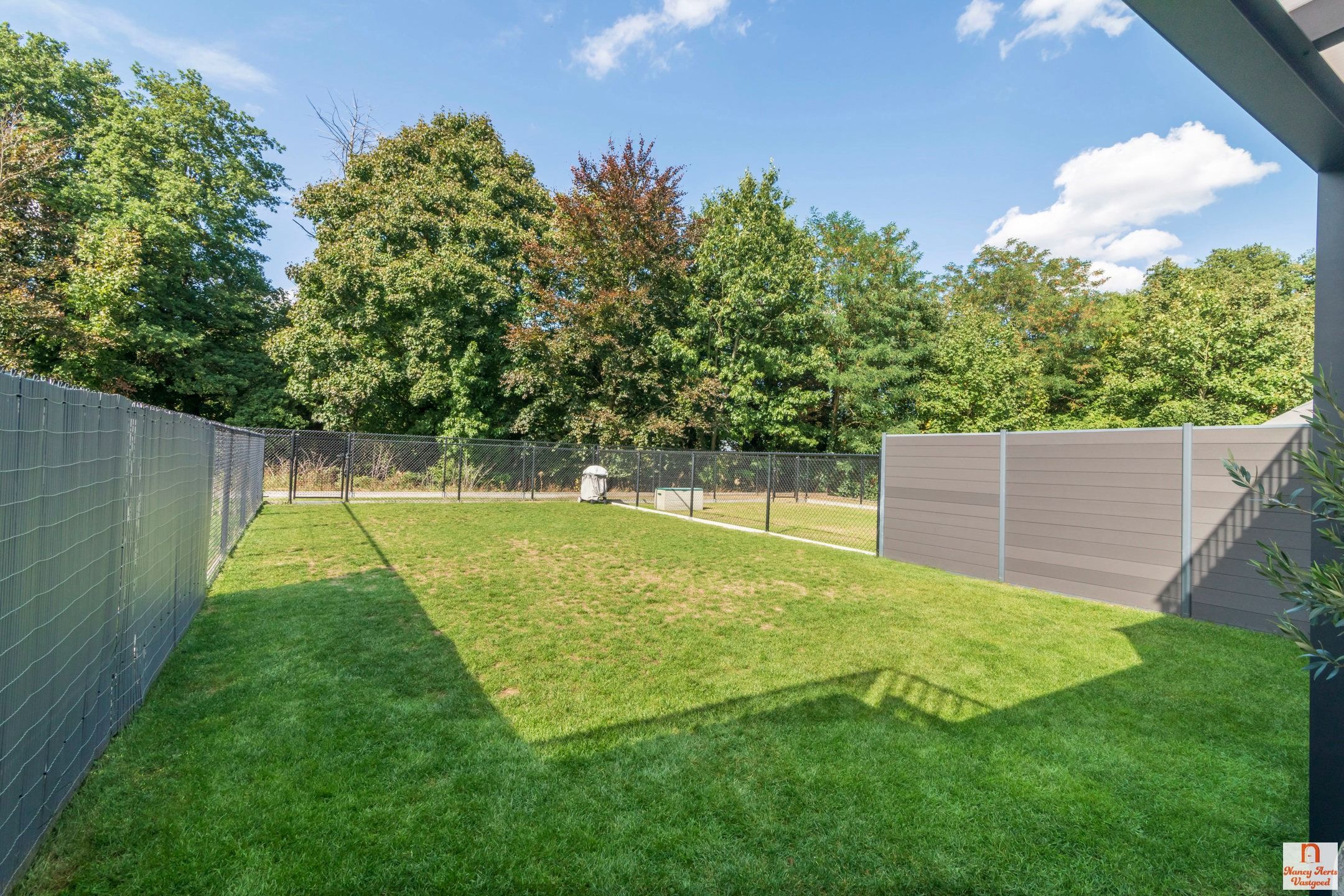Gelijkvloers appartement met private tuin in Helchteren foto 17