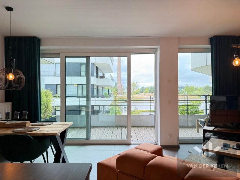 Charmant 2-slaapkamer appartement met ruim terras! foto 3