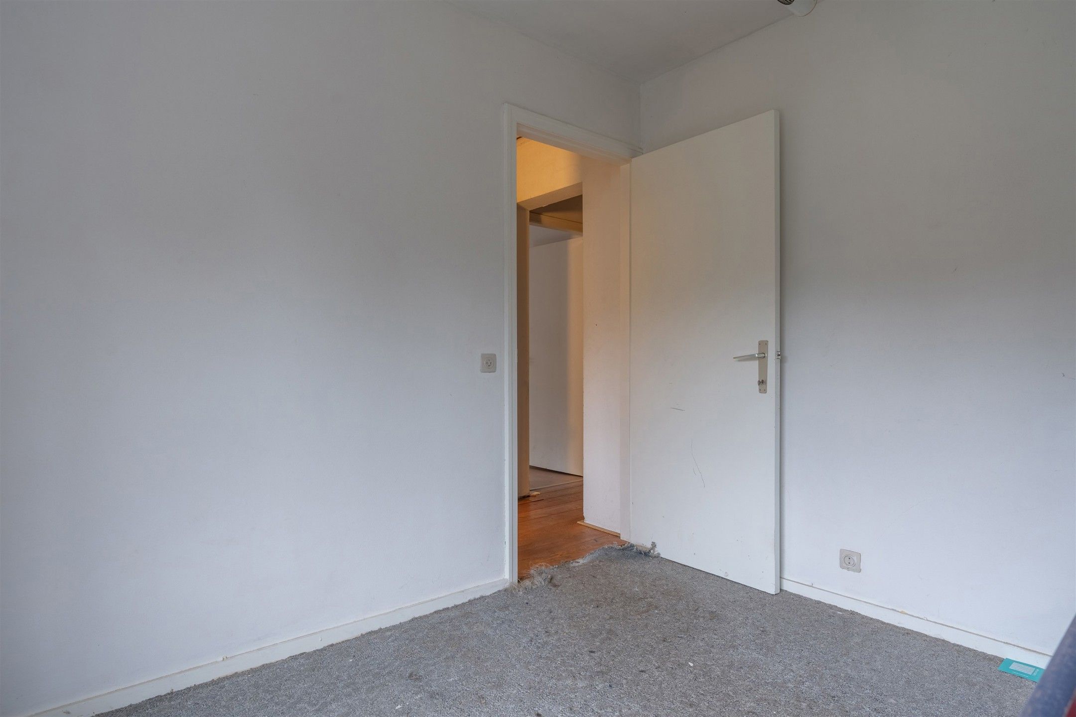 Charmante woning met veel potentieel op perceel van 3.619,68 m². foto 14