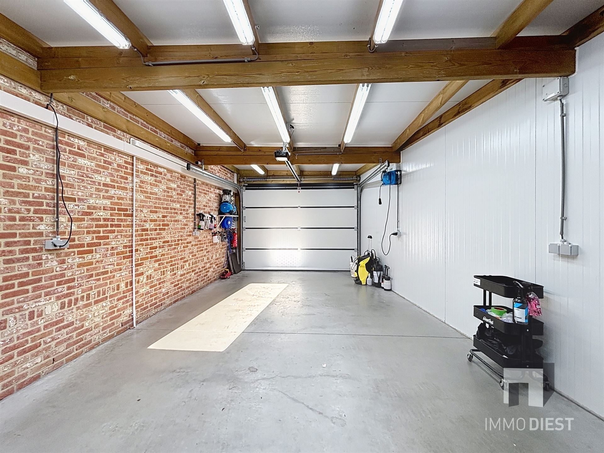 Moderne pastorijwoning op 3a 06ca met gunstige ligging in Veerle. foto 35