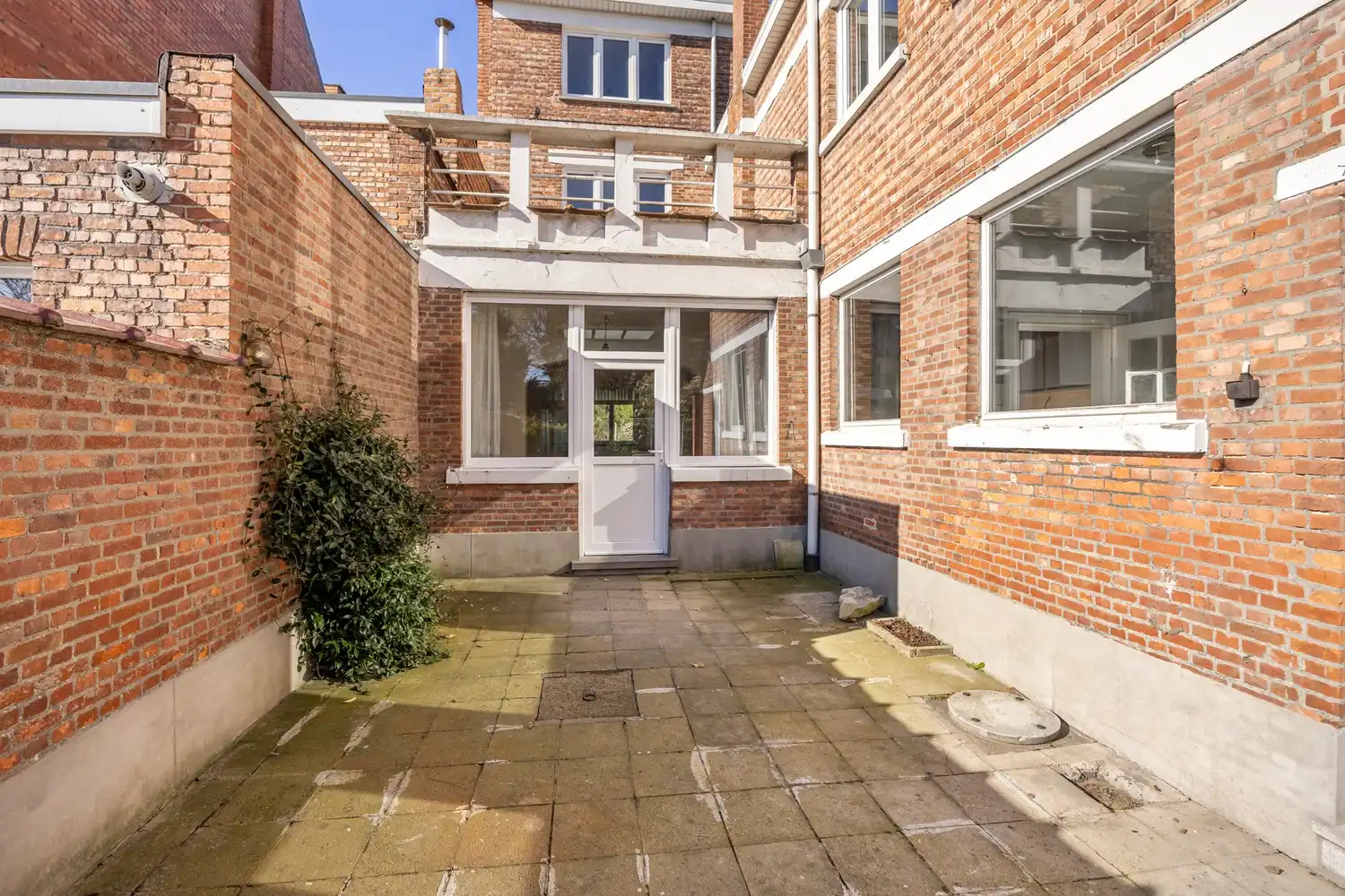 Authentieke herenwoning met ruime tuin en uitzonderlijk potentieel nabij het centrum van Hasselt! foto 21