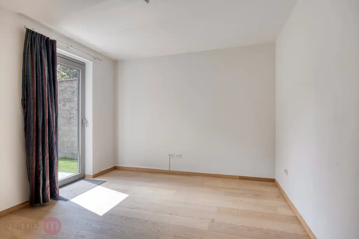 Recent gelijkvloers app. met 2 slaapkamers, tuin en 2 autostaanplaatsen. foto 26