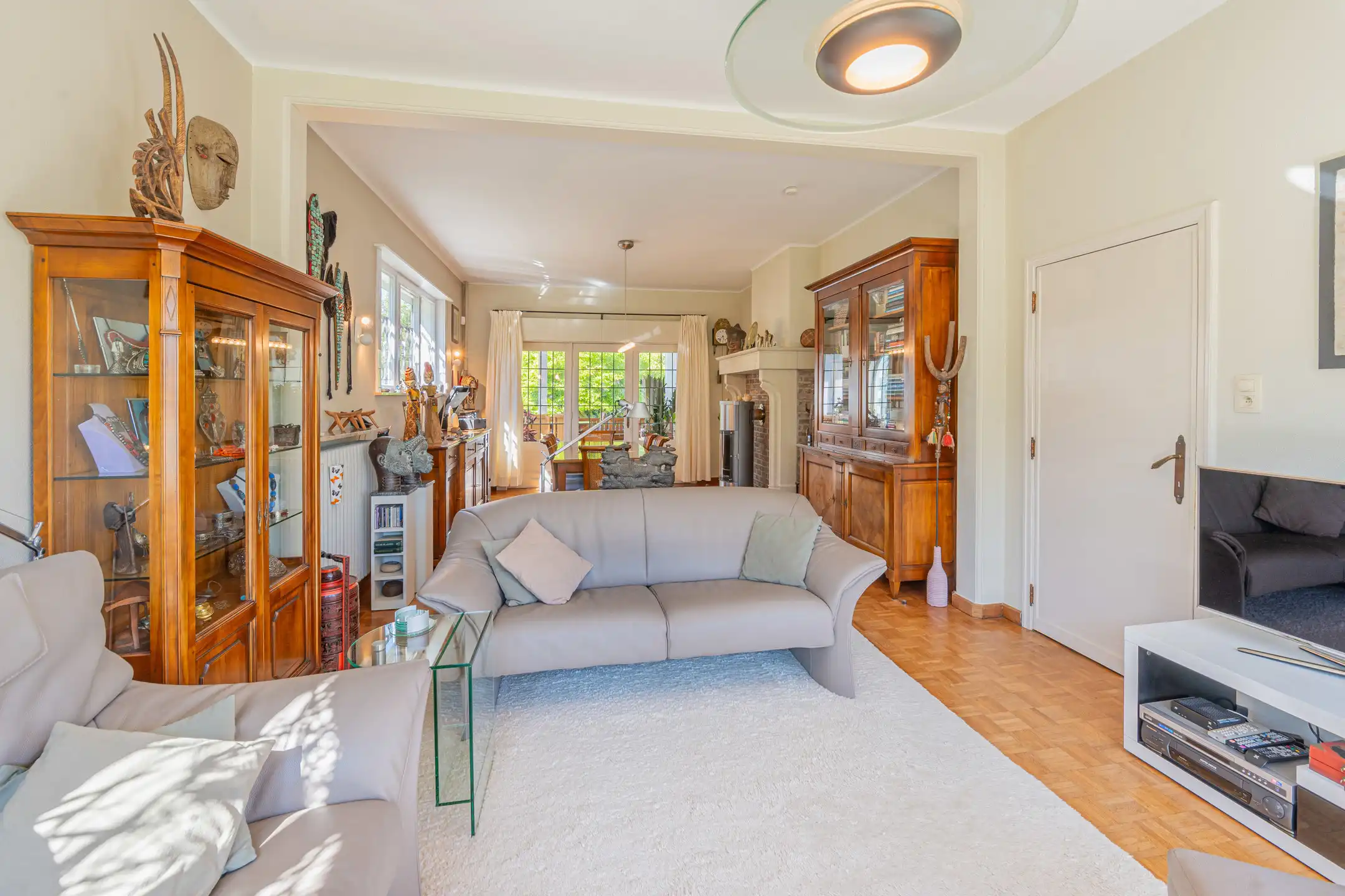 Charmante villa met 4 slaapkamers romantische tuin en garage foto 4
