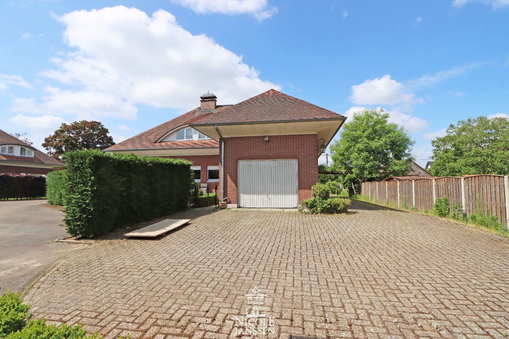 Royale gezinswoning met 5 slaapkamers  foto 2