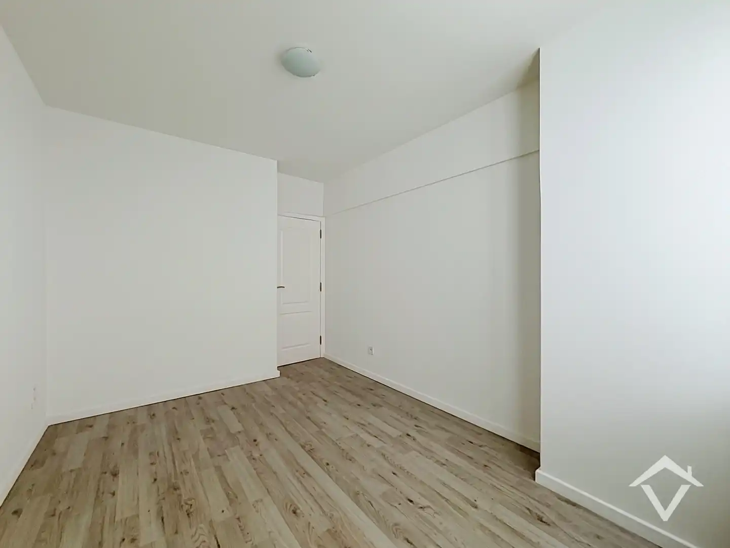 Instapklaar appartement met 2 slaapkamers in hartje Oostende foto 12