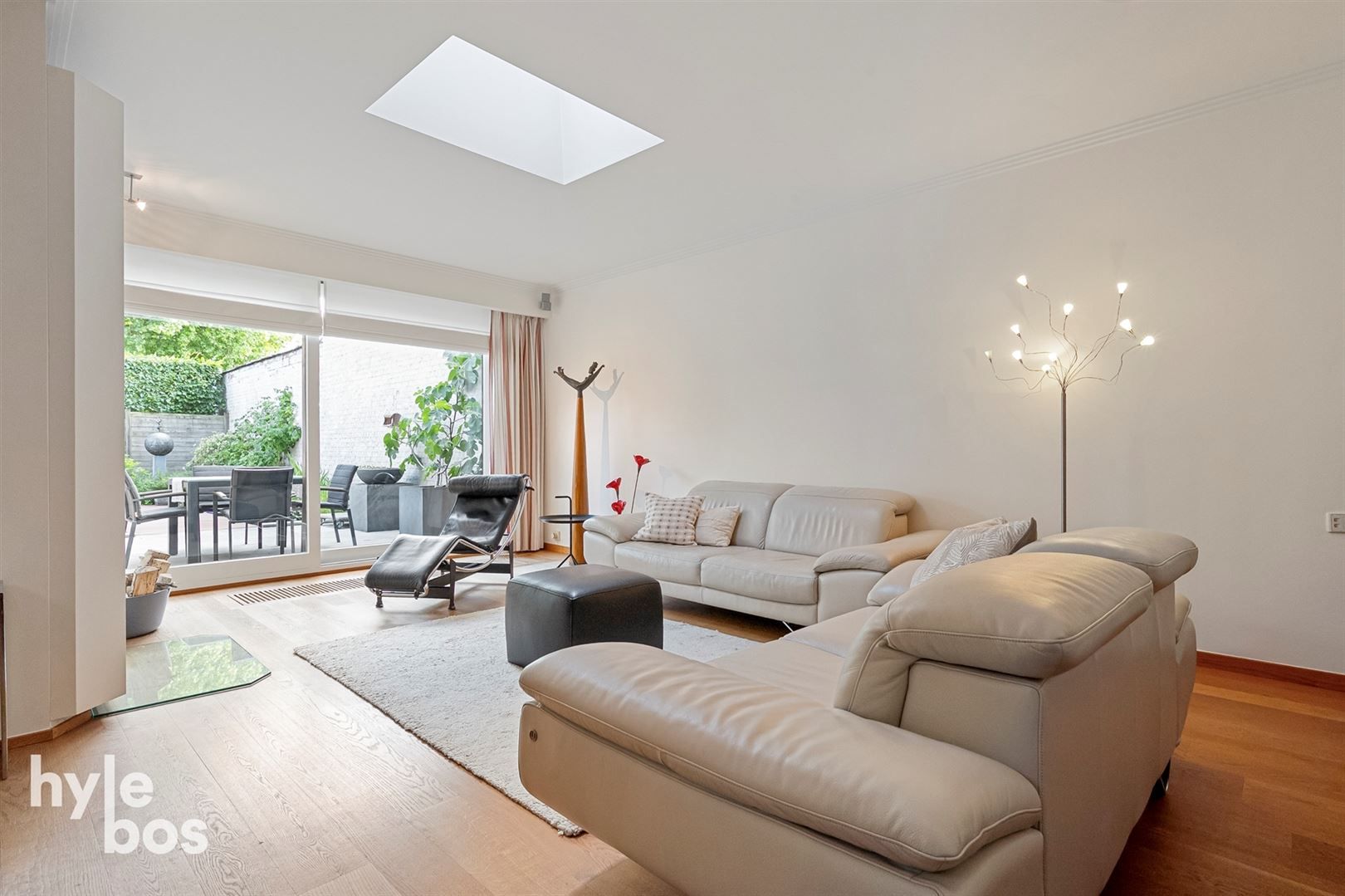 Stijlvolle ruime woning met praktijk & stadstuin foto 5