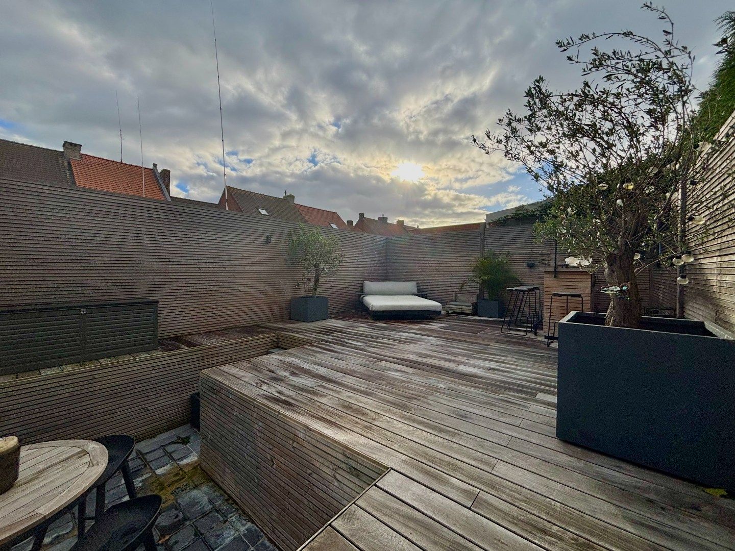 Centrum Ieper – Recente instapklare gezinswoning met energieprestatie label A foto 16