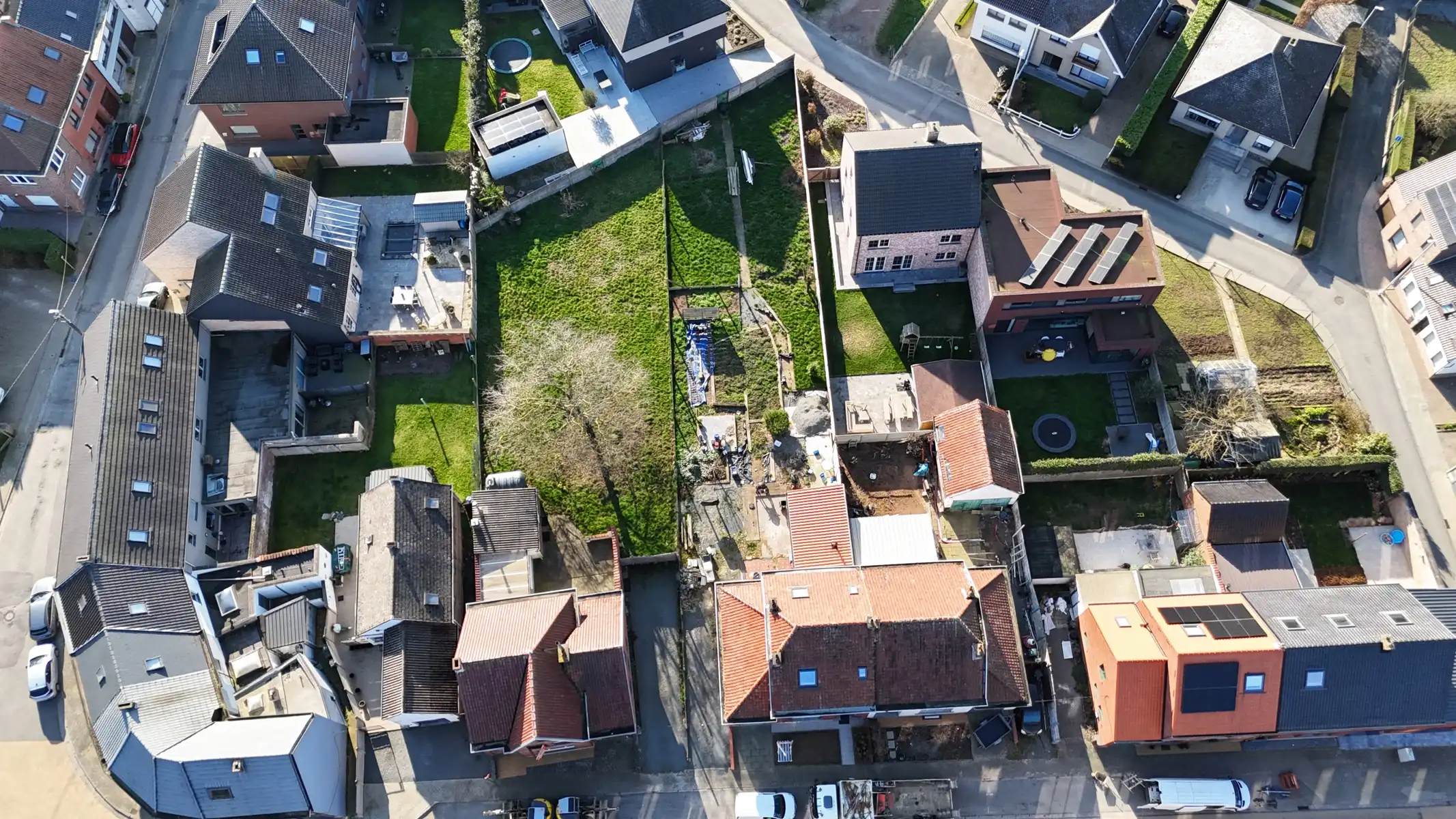Instapklare woning met 5 slaapk., 3 badkamers en tuin foto 25