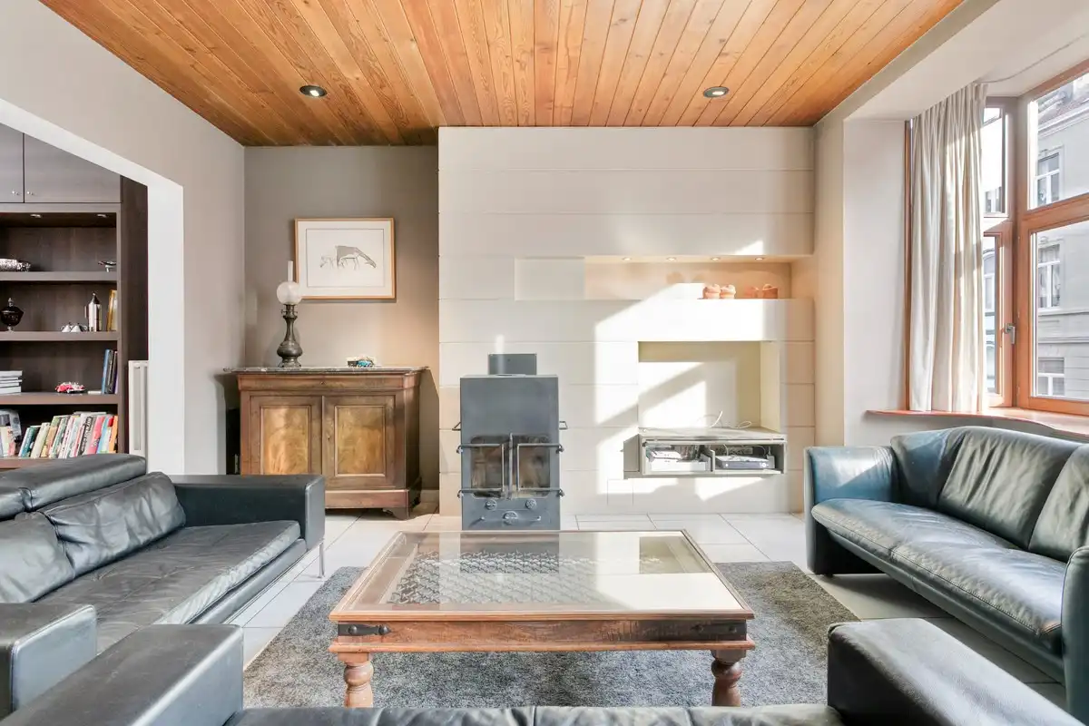 Woon-werkpand met uitzonderlijke garage (±90 m²) nabij centrum Gent foto 3