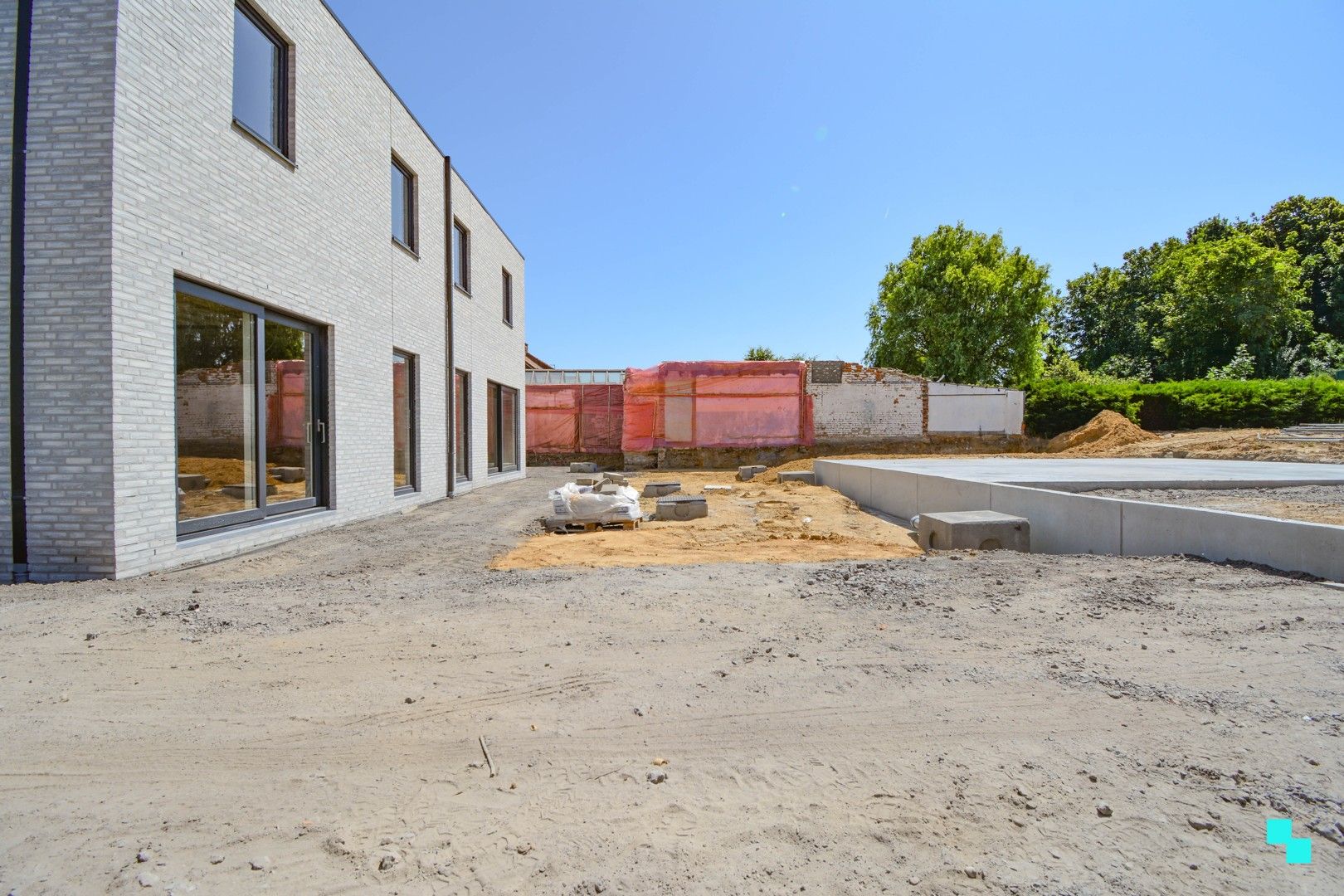 Gesloten nieuwbouwwoning met carport te Sleihage foto 4