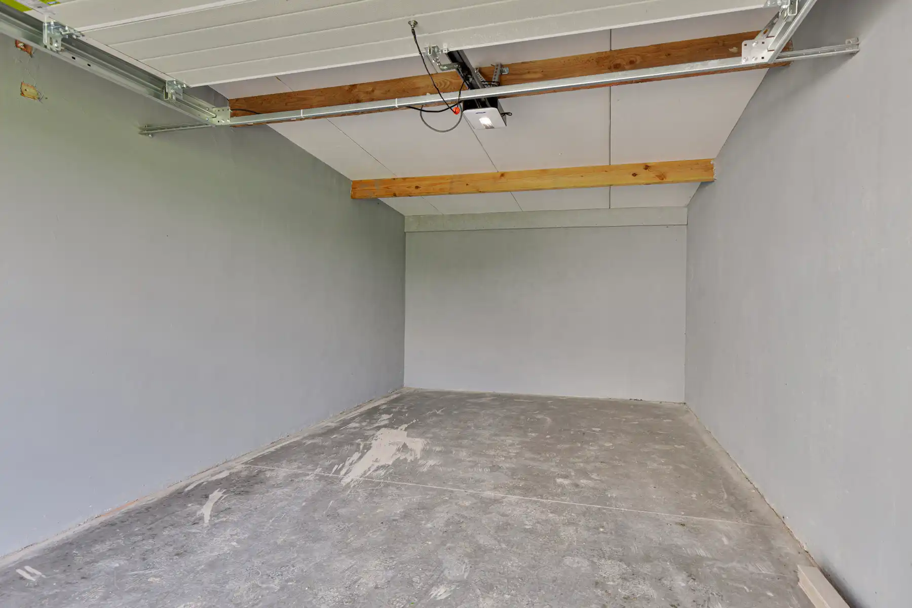 Duplex appartement met 4 slpk en 2 badkamers, tuin en garage foto 21