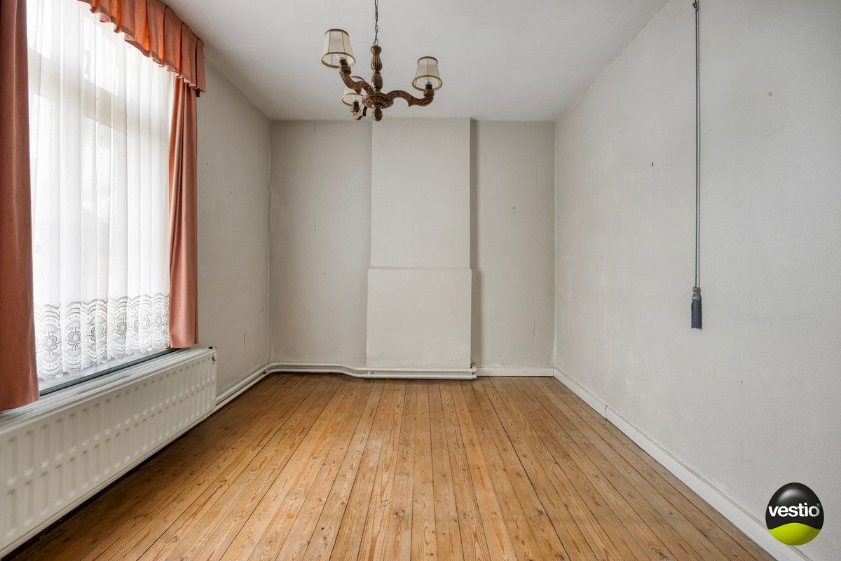 RUSTIG GELEGEN KARAKTERVOLLE AUTHENTIEKE WONING OP 6A85CA TE LAUW. foto 19