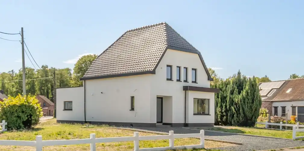 Volledig gerenoveerde gezinswoning met zonnige tuin in Testelt foto 2