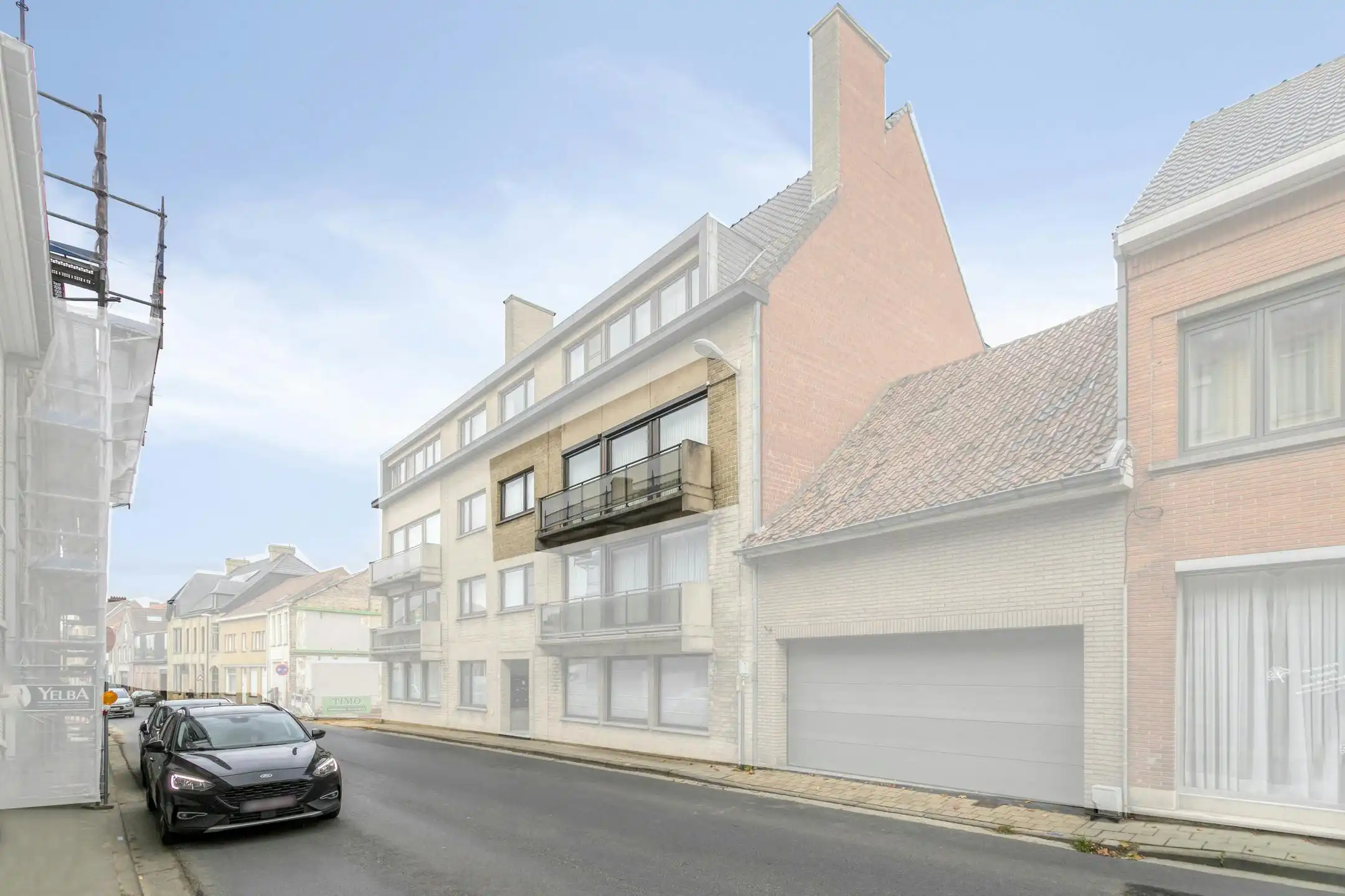 Instapklaar 2-kamerappartement in hartje Poperinge foto 12