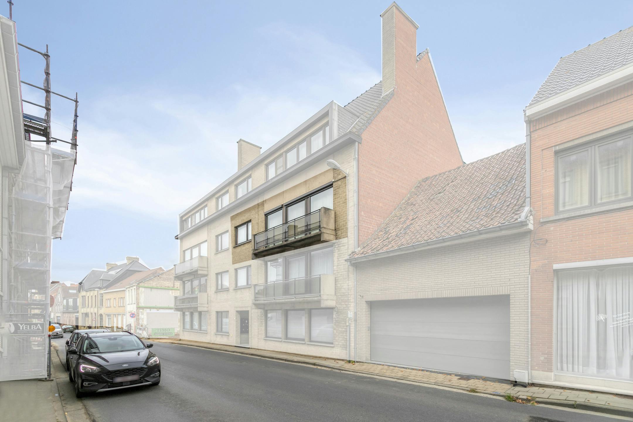 Instapklaar 2-kamerappartement in hartje Poperinge foto 12