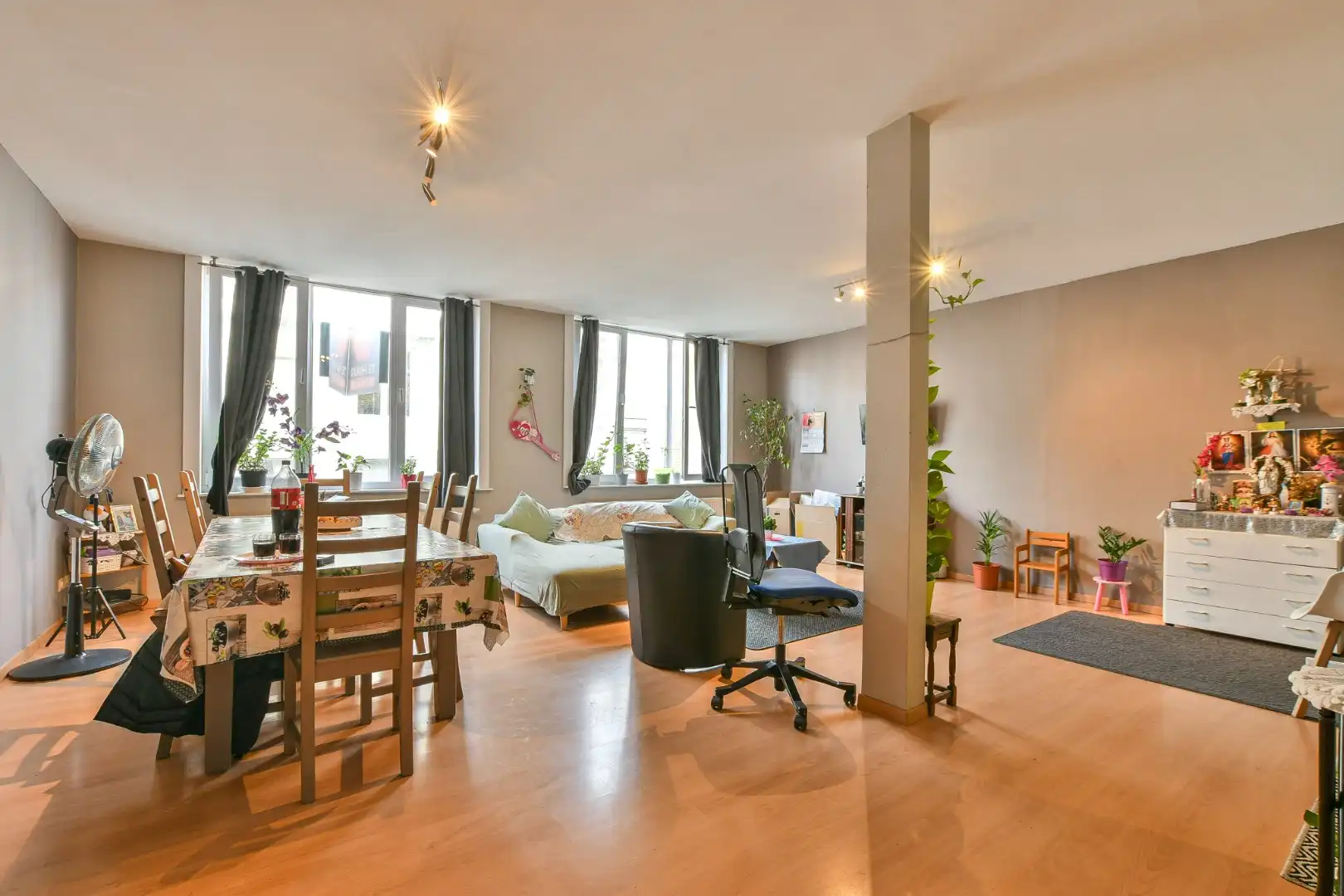 Instapklaar 2-slaapkamerappartement in centrum Blankenberge foto 9