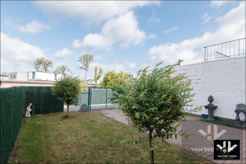 Ruim en zeer goed onderhouden triplex met veel mogelijkheden op goed bereikbare locatie in het gezellige Diepenbeek foto 36