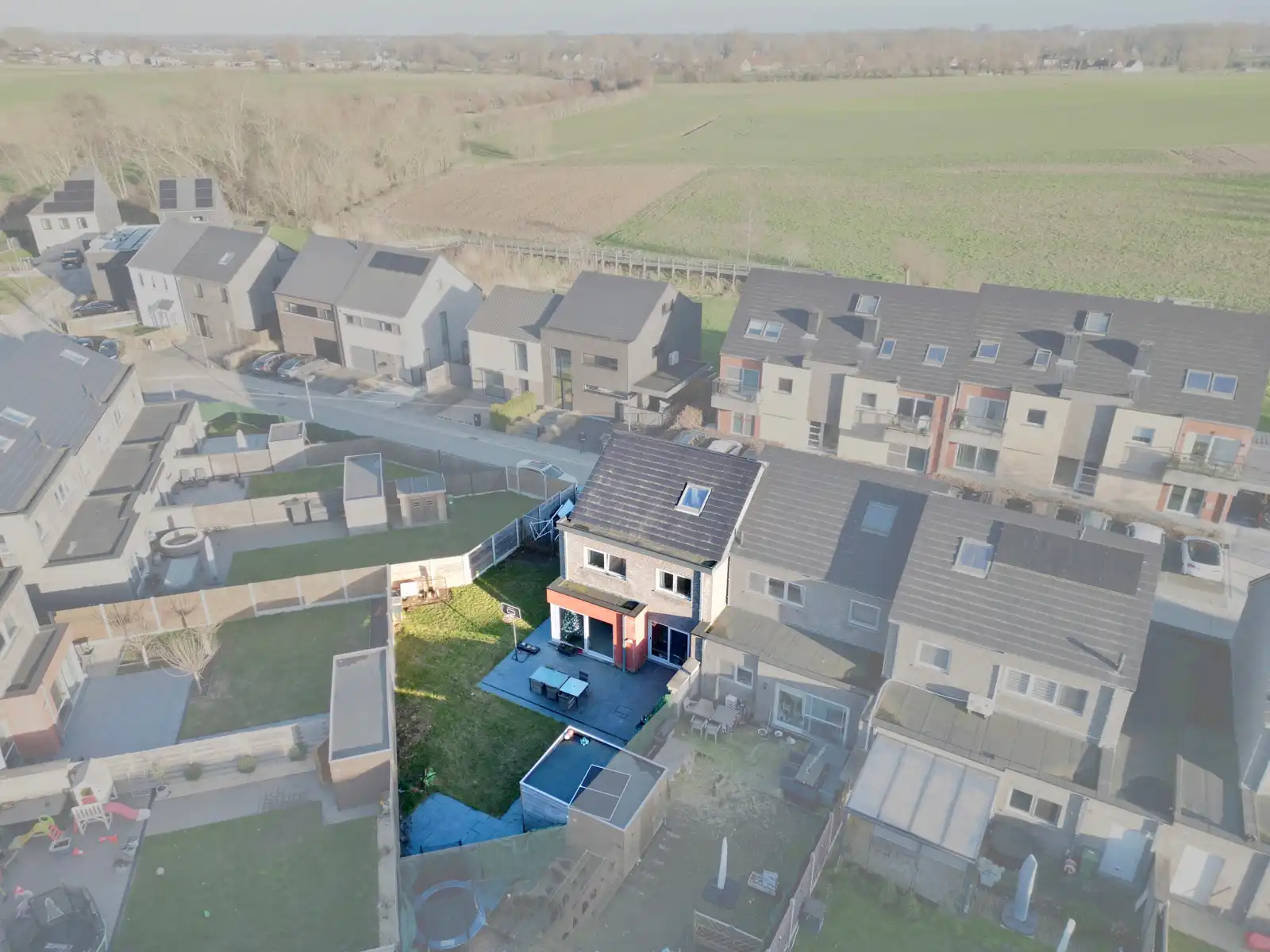 Moderne Nieuwbouwwoning met 3 SLPK, Garage én Tuin! foto {{pictureIndex}}