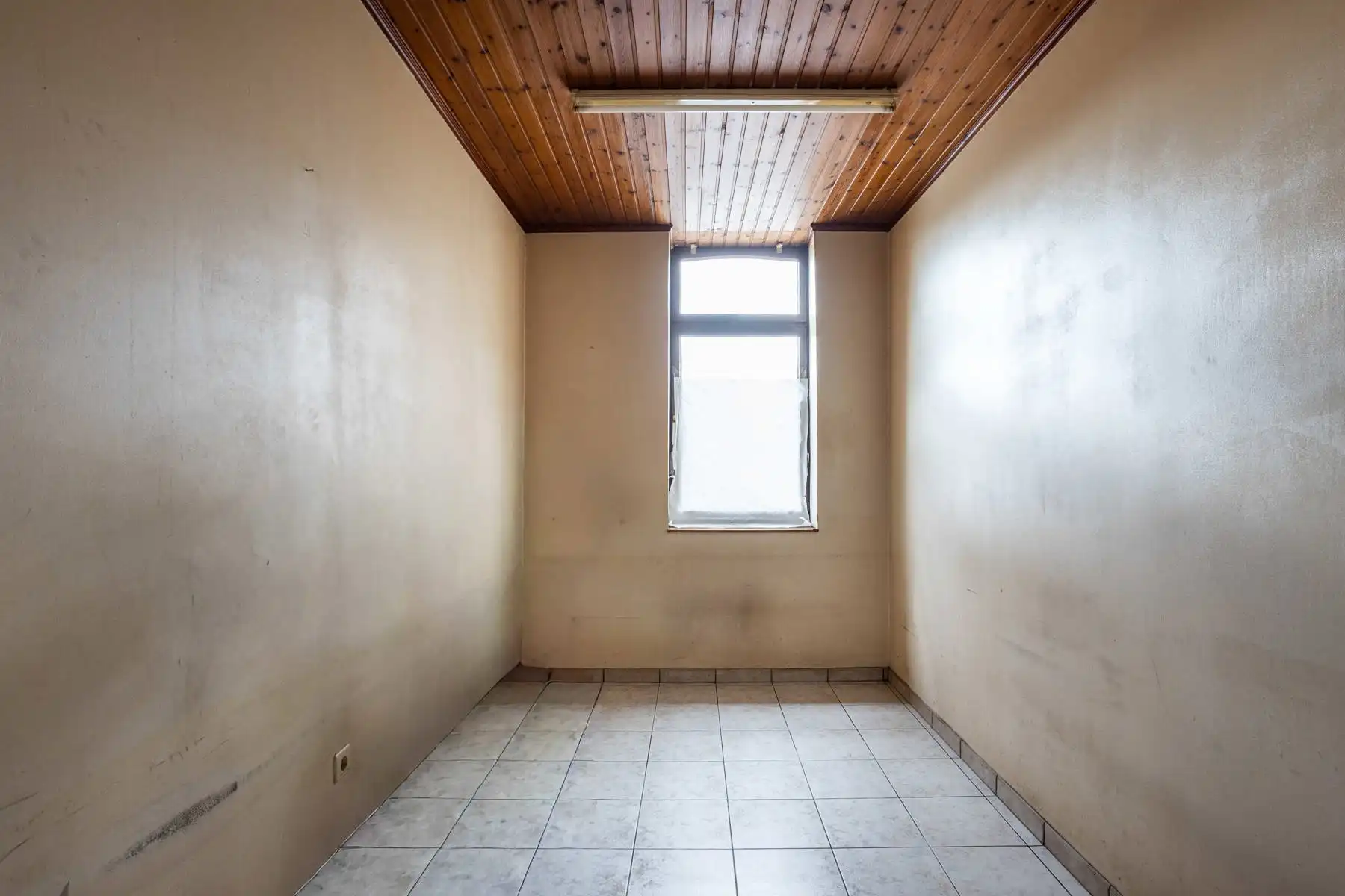 Te renoveren pand te Aaigem! foto 9