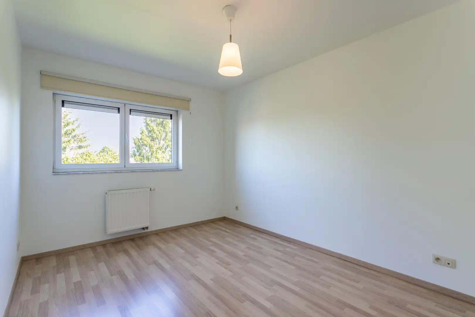 Instapklaar appartement met 2 slpk en parking te Halle foto 7