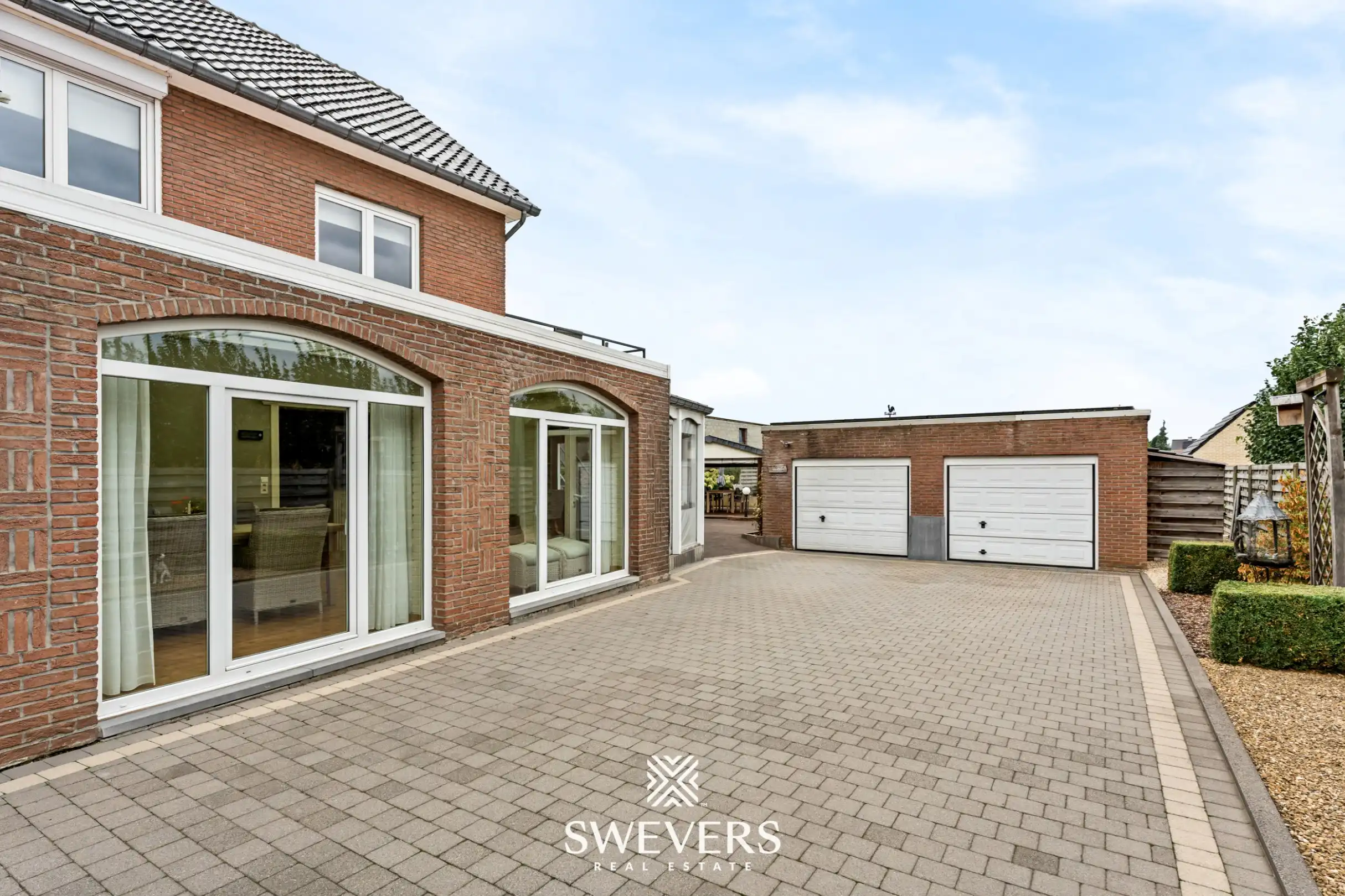Royale kangoeroewoning met zwembad en dubbele garage foto 37