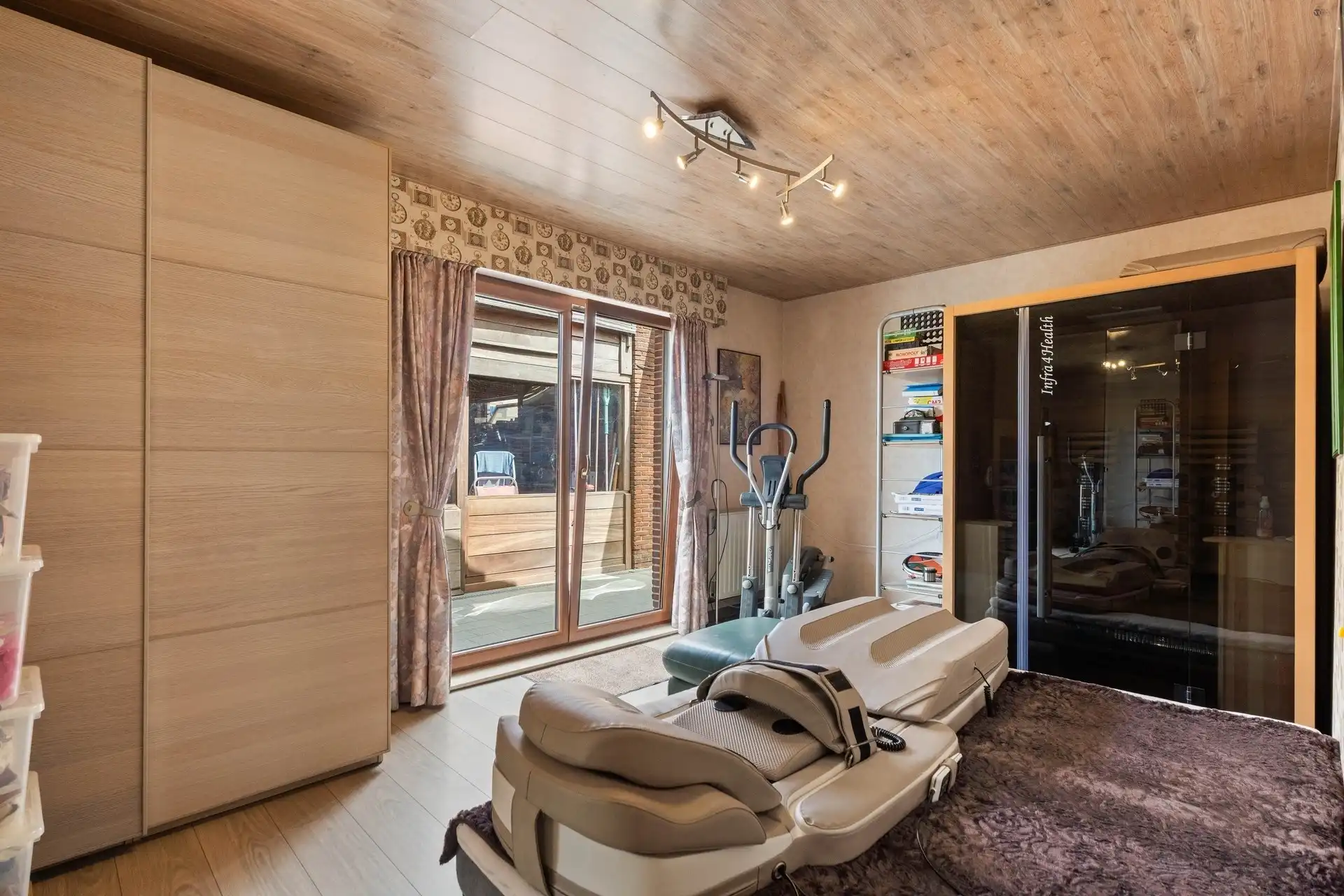 Stijlvol gerenoveerde bungalow te Stekene foto 15