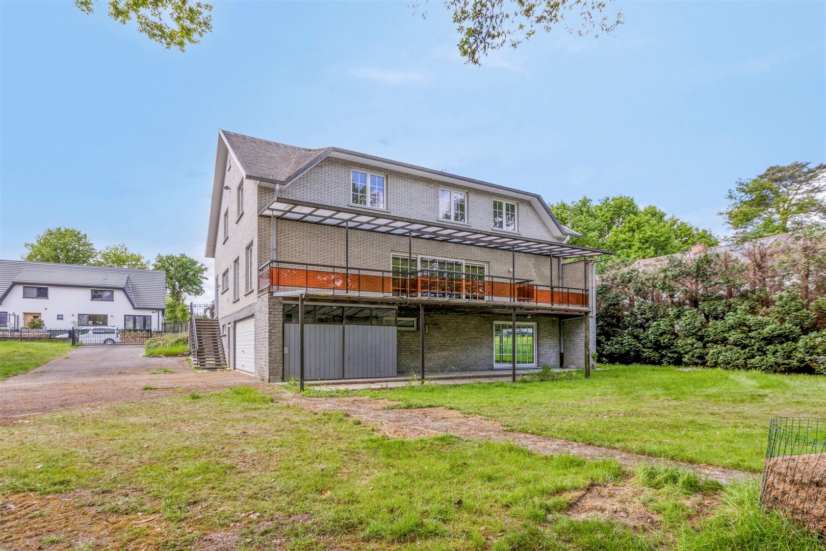 Ruime villa met 5 slaapkamers vlakbij Park Molenvijvers in Genk foto 48
