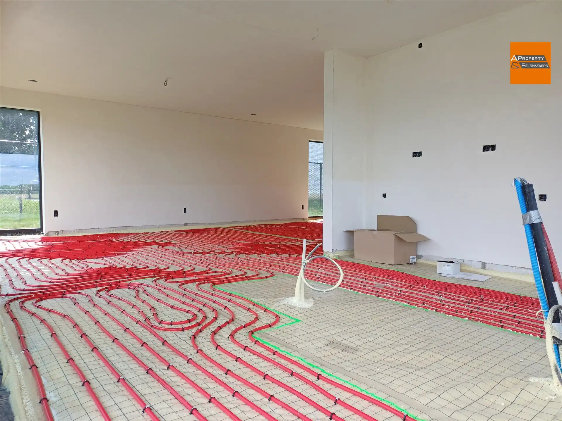 Ruime nieuwbouw villa met 4 slaapkamers foto 7