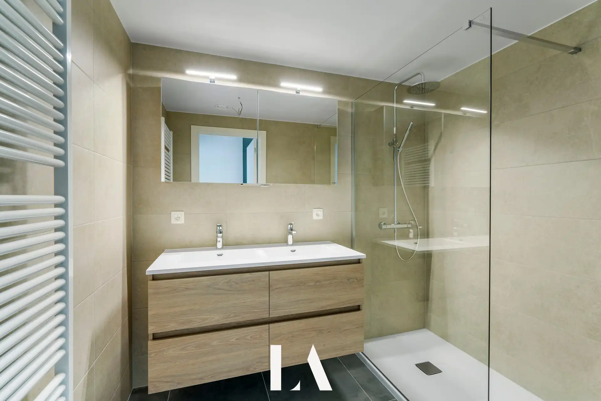 Recent zongericht appartement nabij het Normandpark – Middelkerke. foto 11