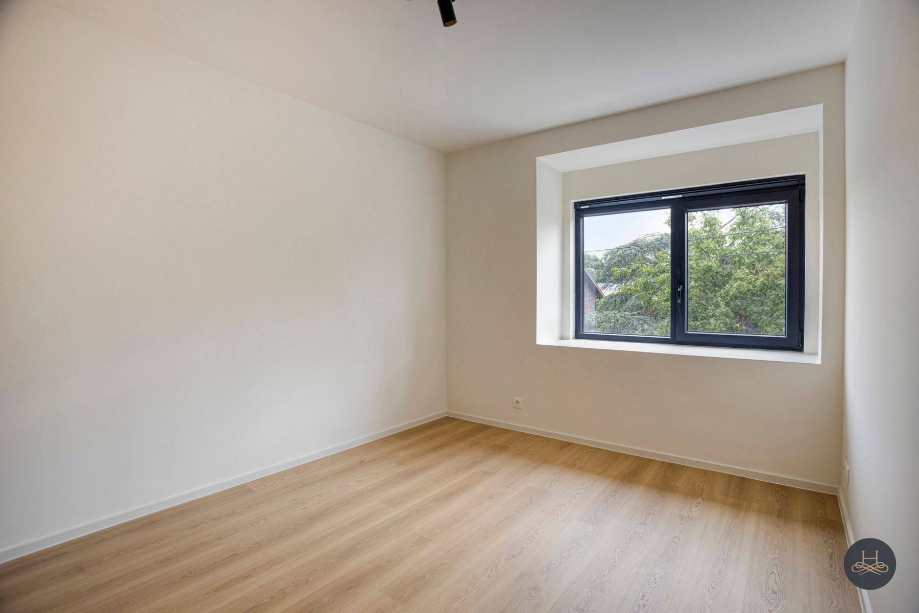 Ruime gezinswoning met vijf slaapkamers foto 19