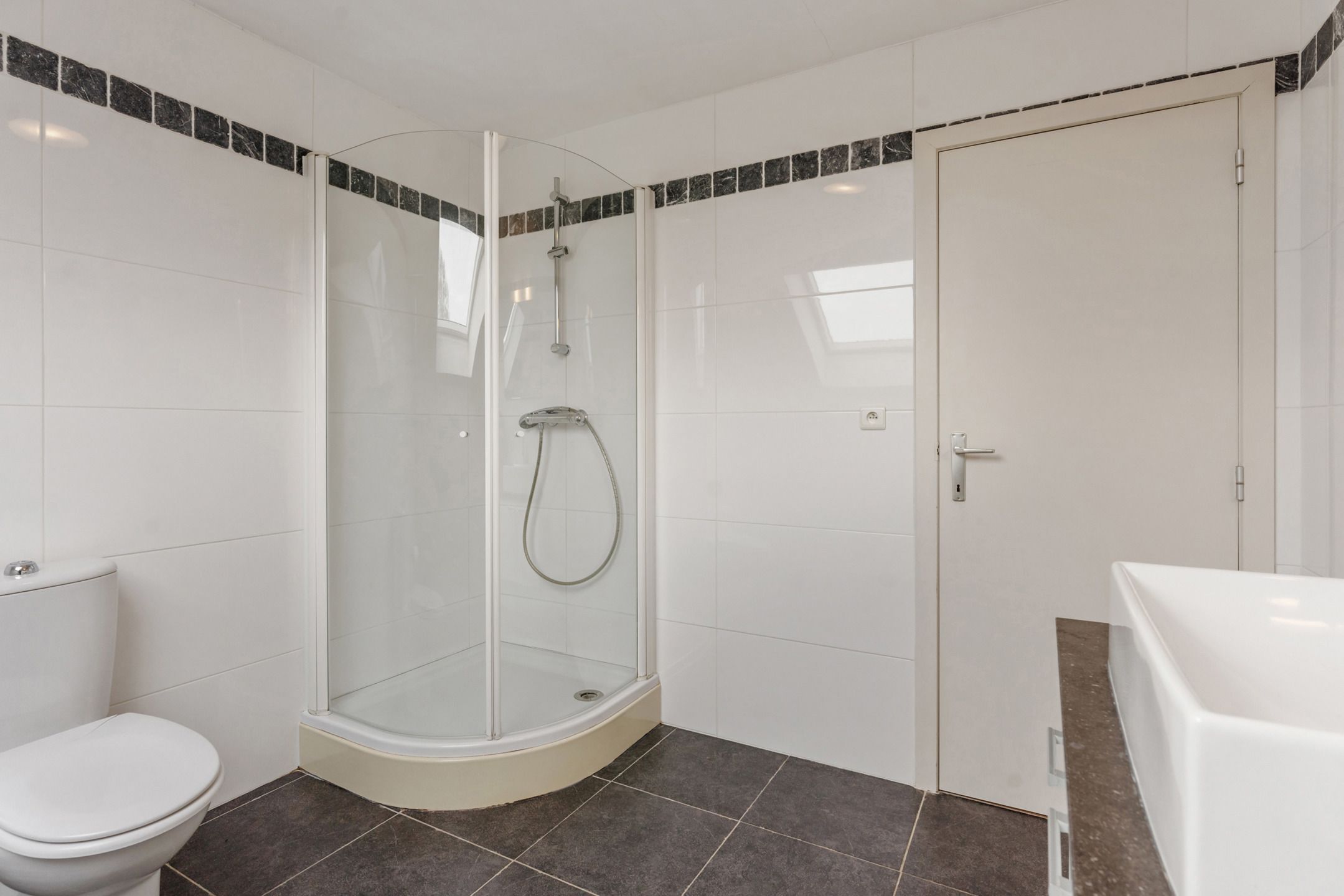 Duplex appartement met garage te Vlijtingen foto 20