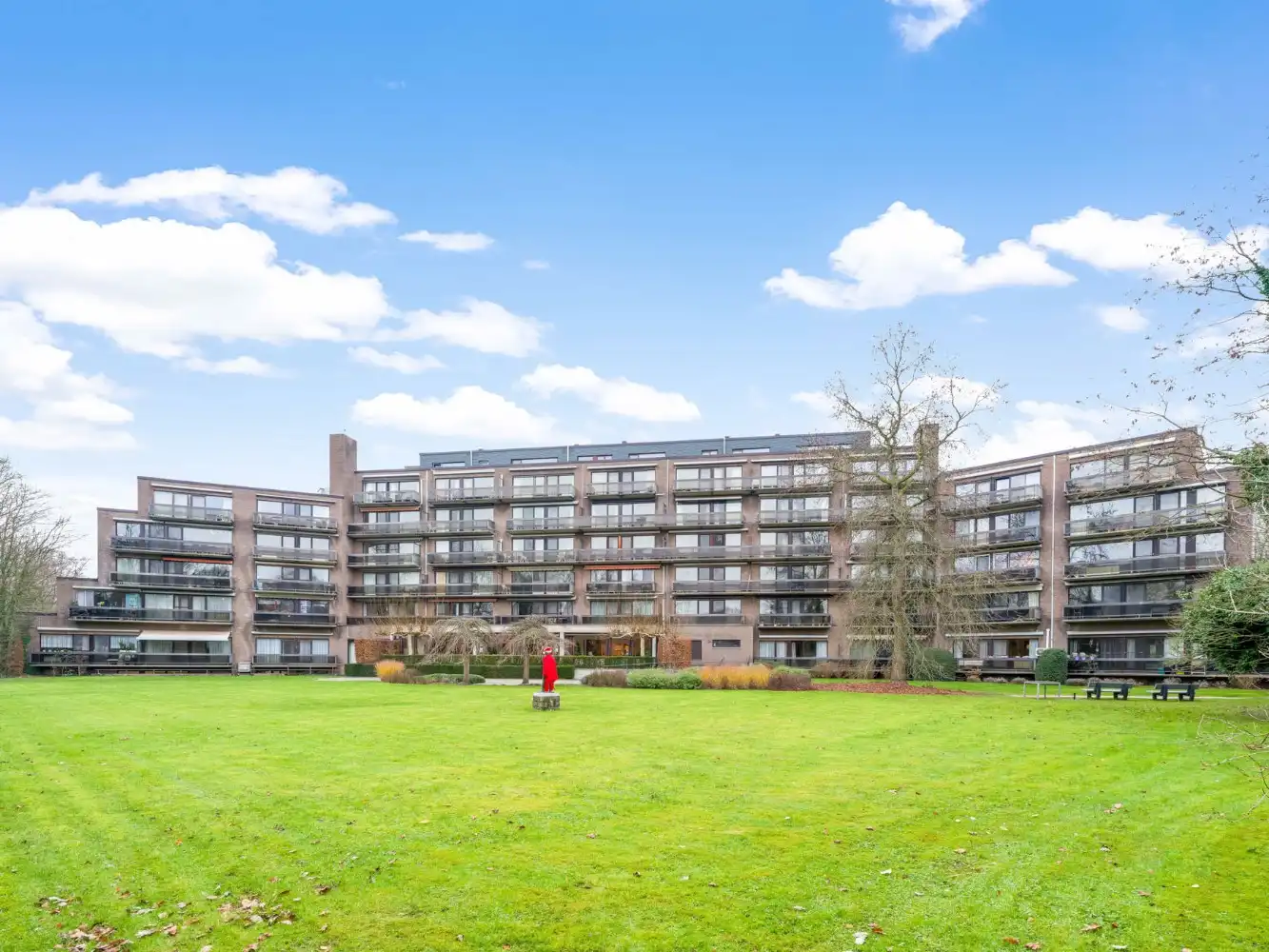 Nette serviceflat op 1e verd. met terras foto 16