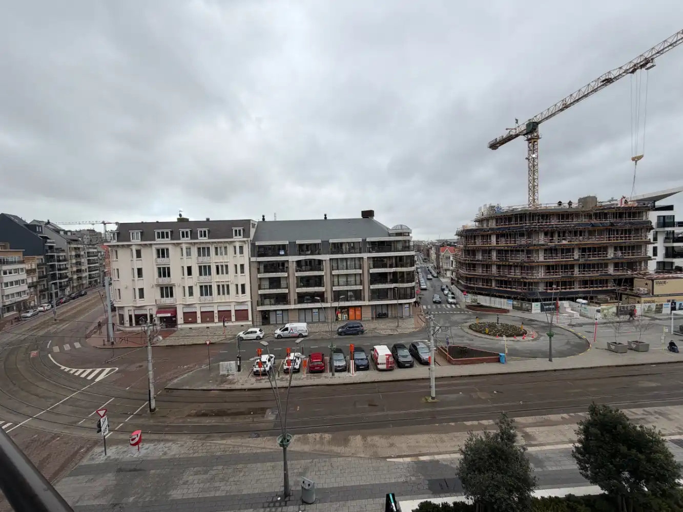Modern zonnige studio op het Stationsplein van Blankenberge. Dichtbij het commercieel centrum en het openbaar vervoer. foto 9
