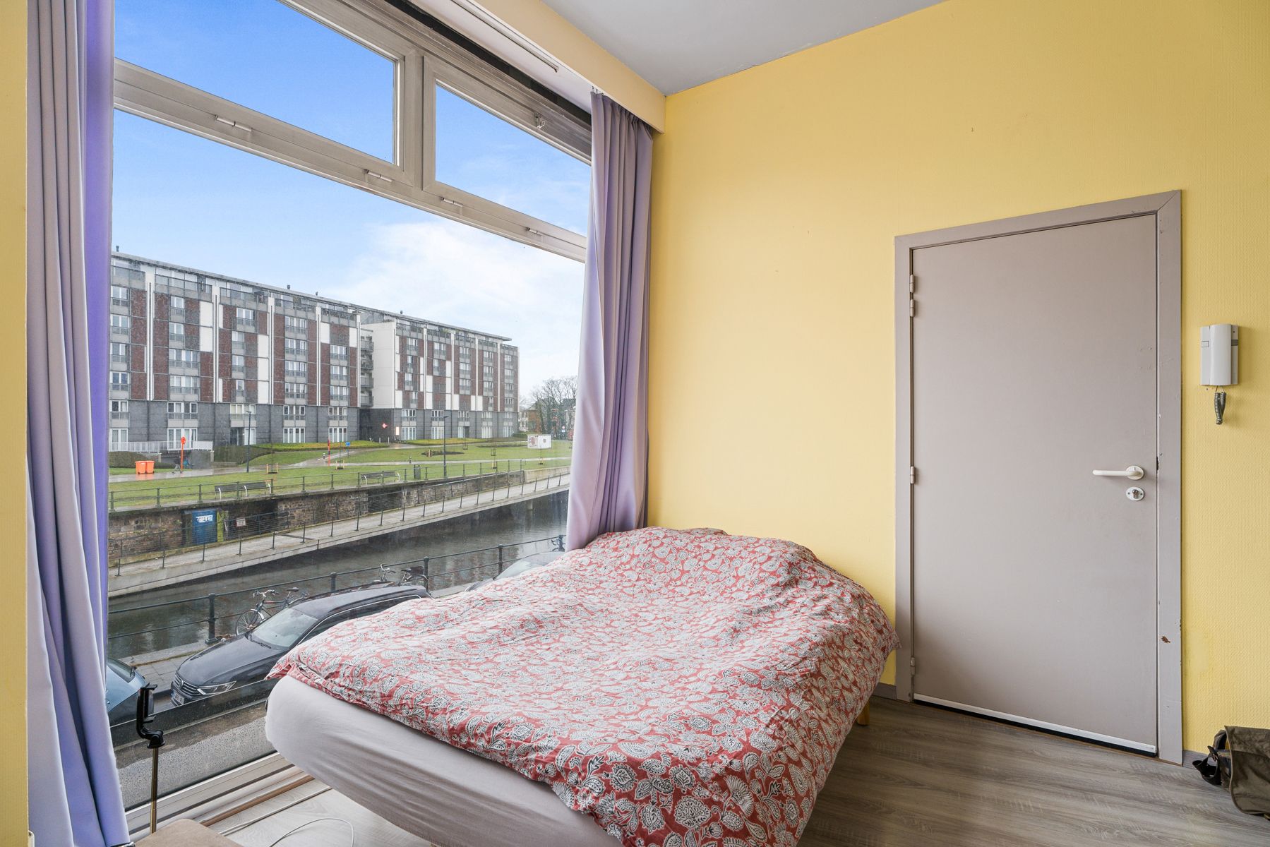 Hoekstudio met panoramisch zicht op de Coupure foto 3