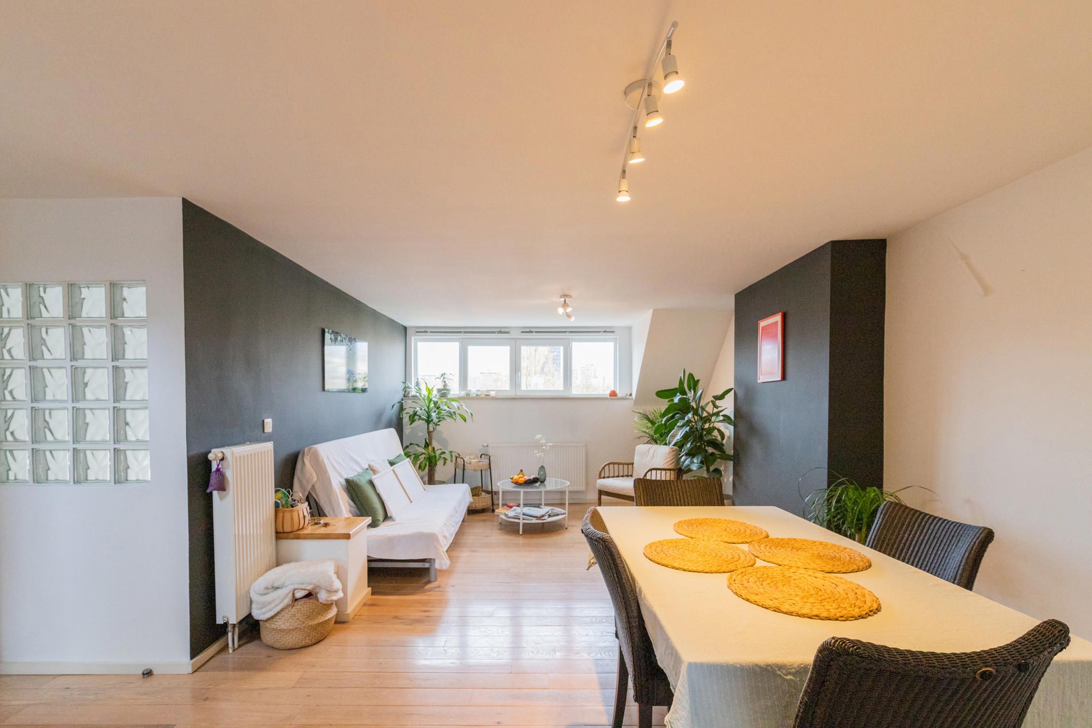 Mooi duplex appartement vlakbij Flagey foto 3