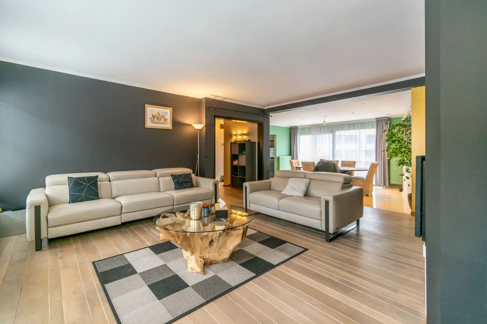 RUIM, INSTAPKLAAR APP MET 5SLP + 3BDK & TERRASSEN! foto 2