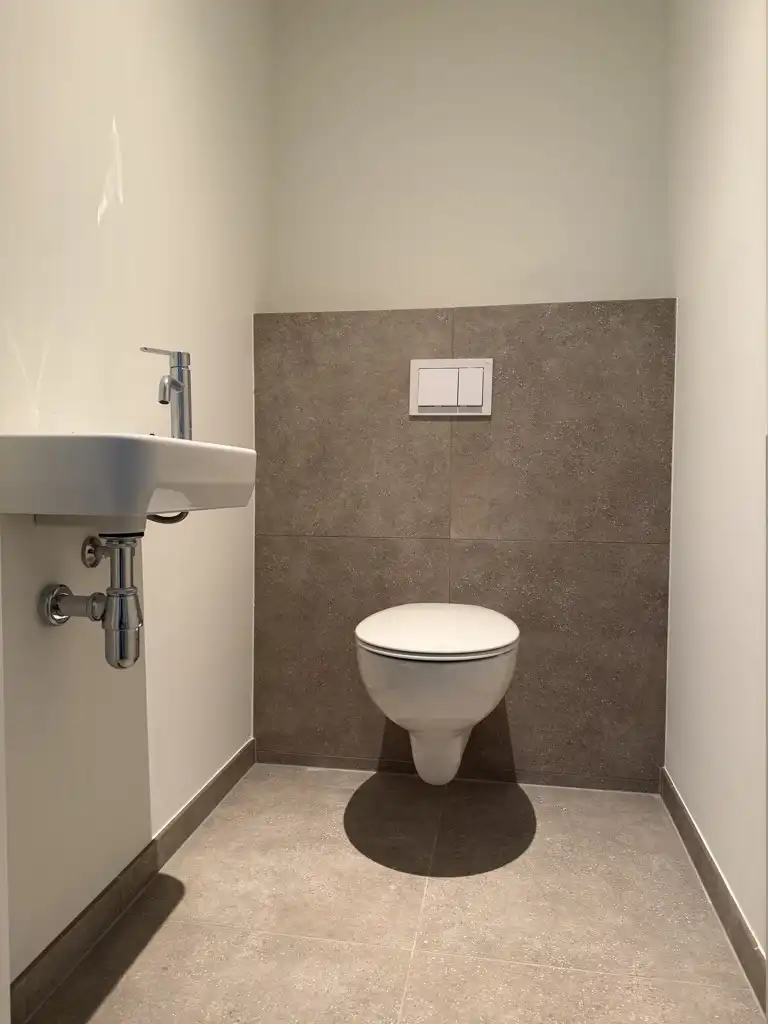 Nieuwbouw app. met 2 slpks, terras, tuin en 2 staanplaatsen foto 13