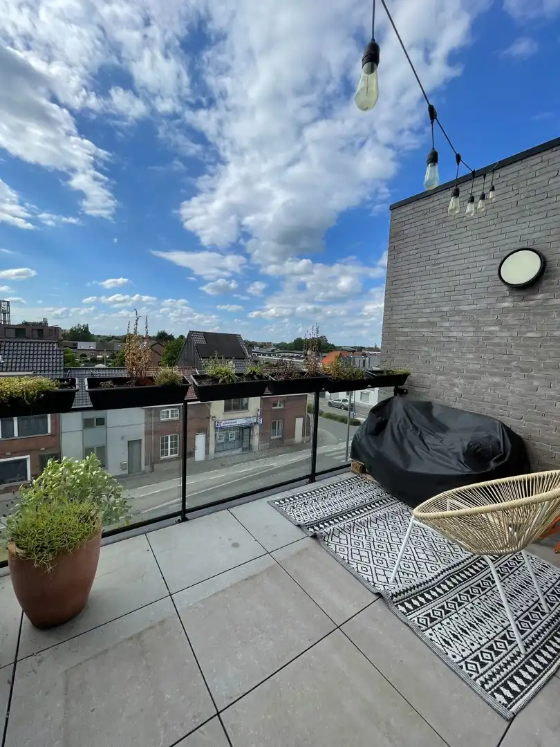 Prachtige penthouse met 3 slaapkamers en twee terrassen vlakbij het centrum van Hasselt. foto 13