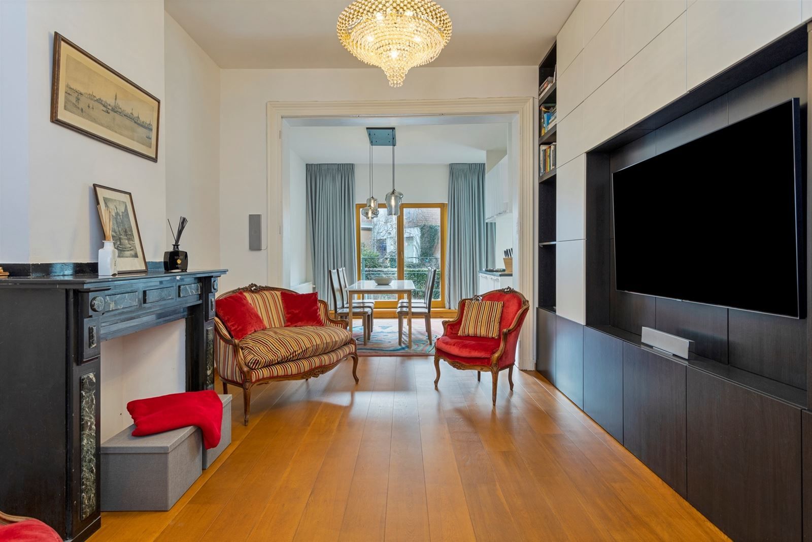 Gelijkvloers gemeubeld 1 slaapkamer appartement met tuin op A-locatie foto 7