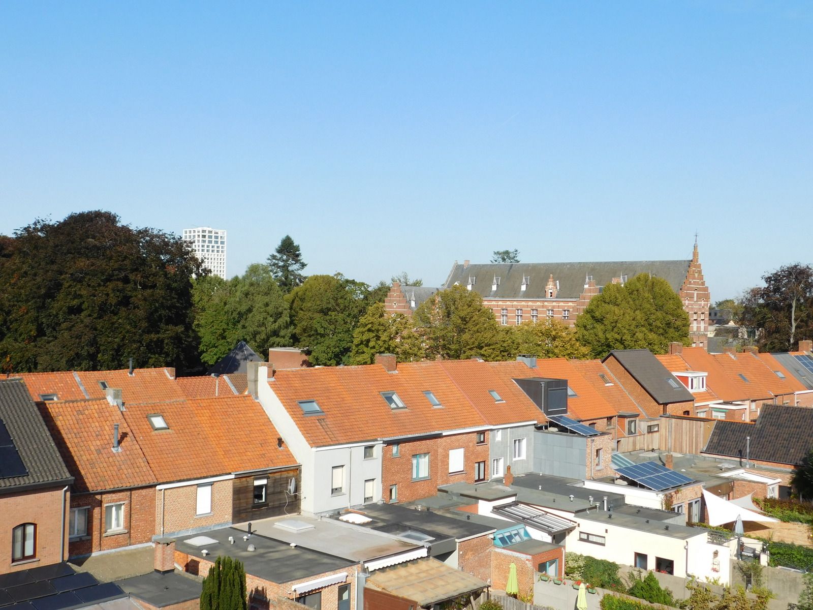 Energiezuinig 2 slpk appartement (92 m²) inclusief garage foto {{pictureIndex}}