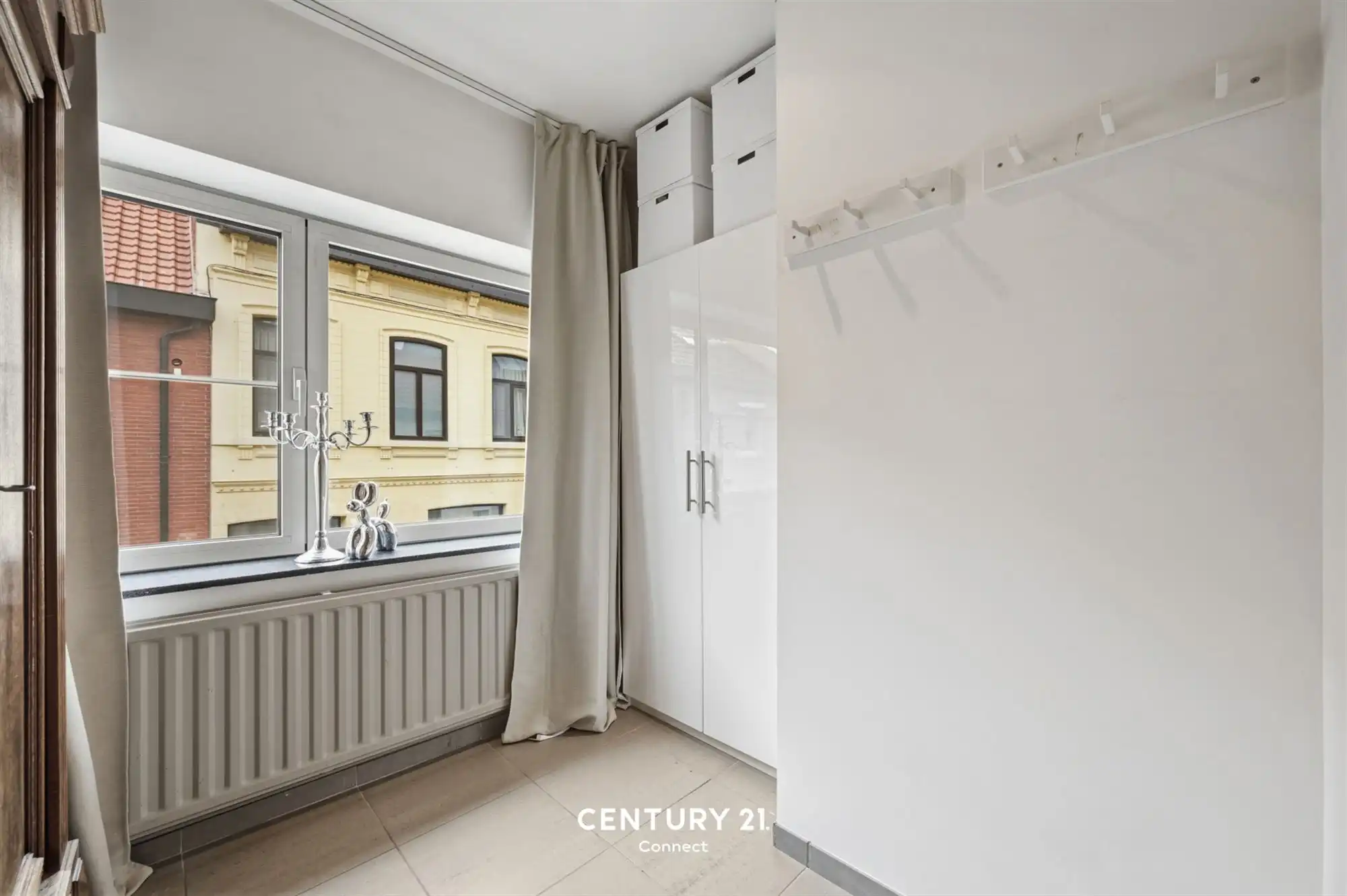 Instapklaar en lichtrijk appartement op top locatie! foto 4