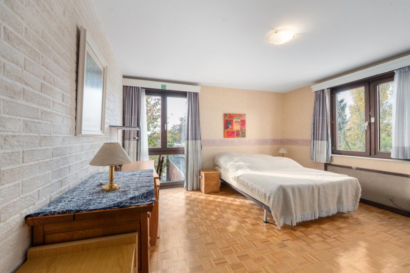 Karaktervolle woning HOB in rustige straat - 5 slpkmrs !!! foto 18