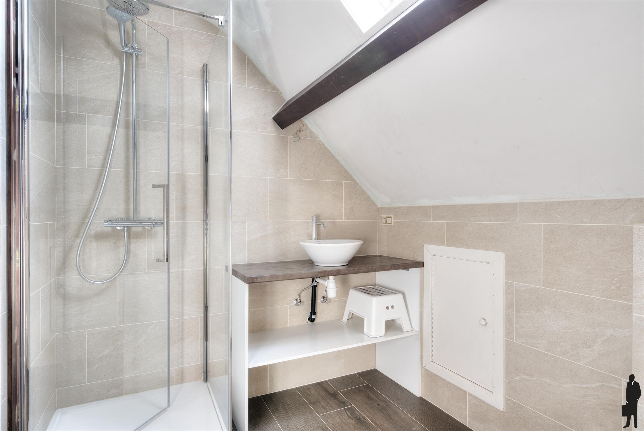 Luxe kangoeroe-villa te Sint-Job met paardenacc. op ca. 1,2 HA! foto 44