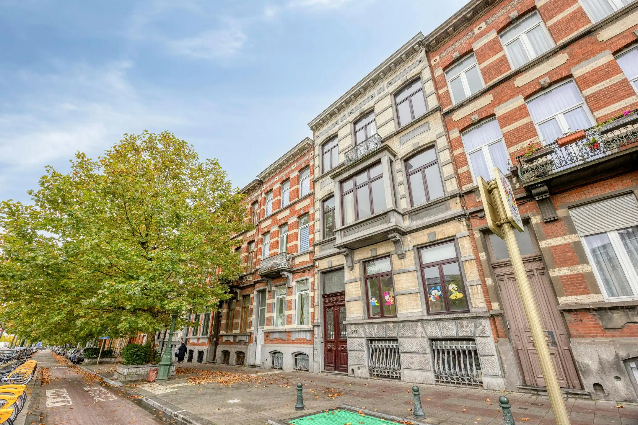 Op te frissen herenhuis met 7 slaapkamers en stadstuin. foto 39