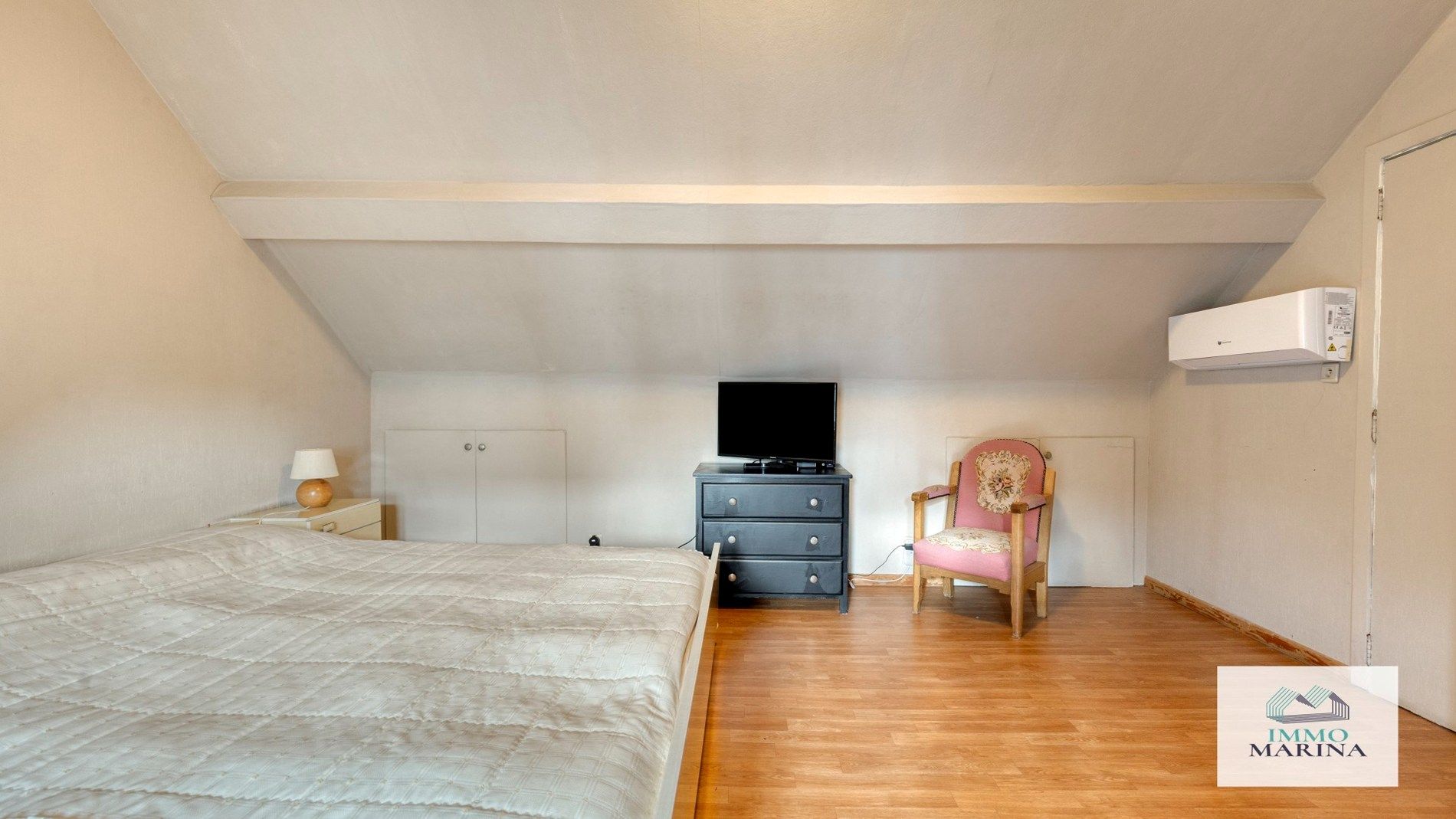 Ruim appartement met terras in centrum Bonheiden foto 13