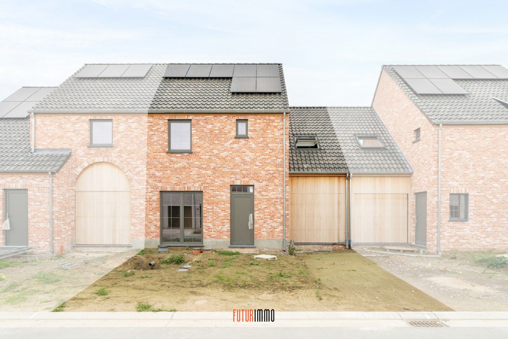 Nieuwbouwwoning met garage foto {{pictureIndex}}